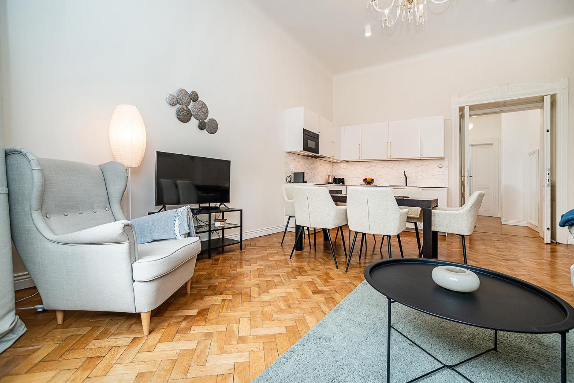 Apartment Bright With Terrace Prague